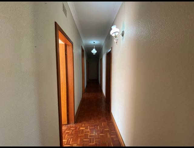 3 BEDROOM FREEHOLD FOR SALE IN PRIMROSE